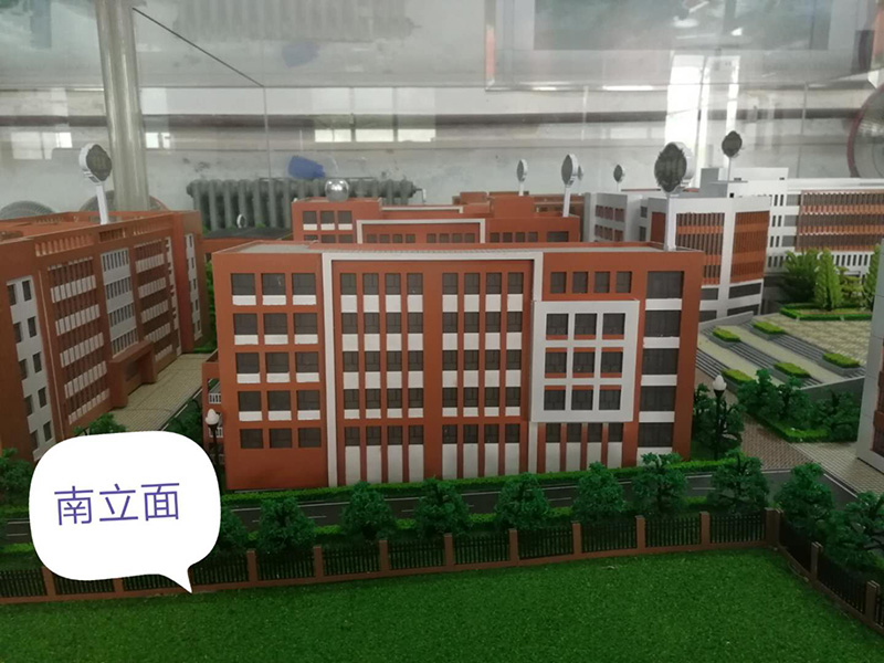 張家口四中